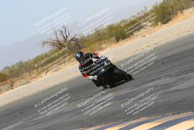 media/Mar-28-2022-Superbike Trackdays (Mon) [[b8603d0f67]]/Open Track Time/Turn 3 Inside/